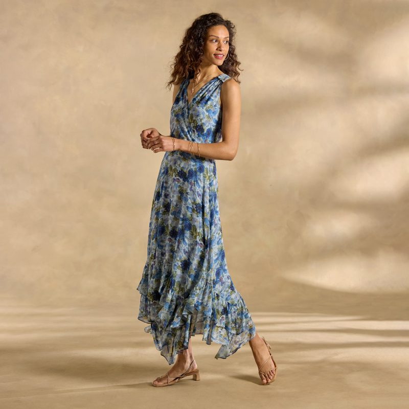 Champs de Fleur Printed Dress. Petite